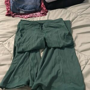 Green aerie flared leggings